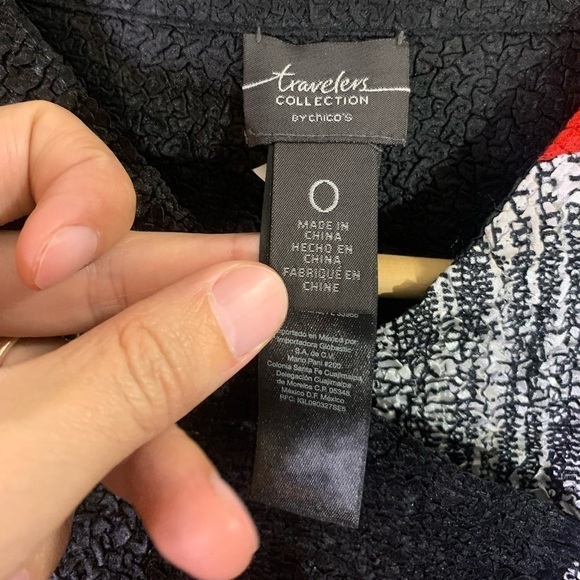 Women’s Chico’s red, black, and grey abstract patterned shacket - Picture 3 of 6